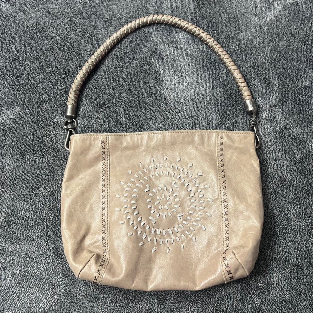 The Sak Taupe Leather Shoulder Bag Whipstitch Sunburst Boho Hobo Woven Strap